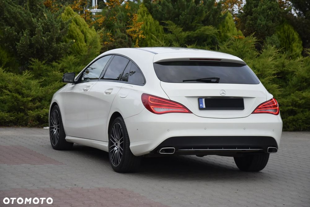 Mercedes-Benz CLA 250 7G-DCT - 23