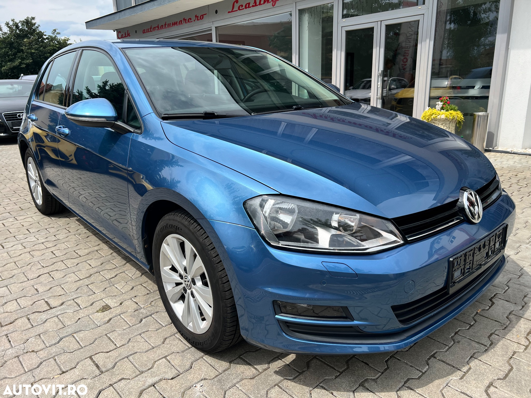 Volkswagen Golf 1.6 TDI BMT Comfortline - 14