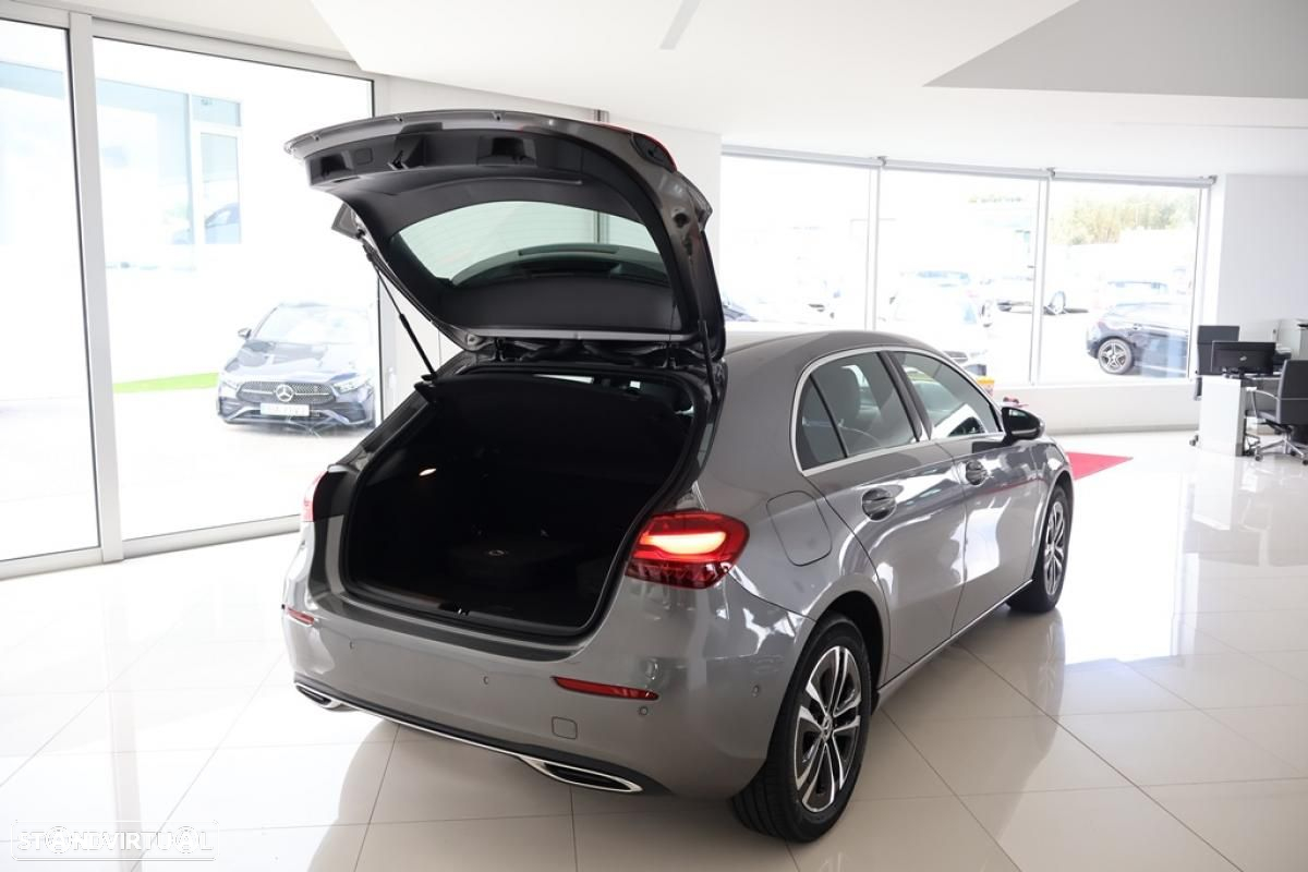 Mercedes-Benz A 250 e - 14