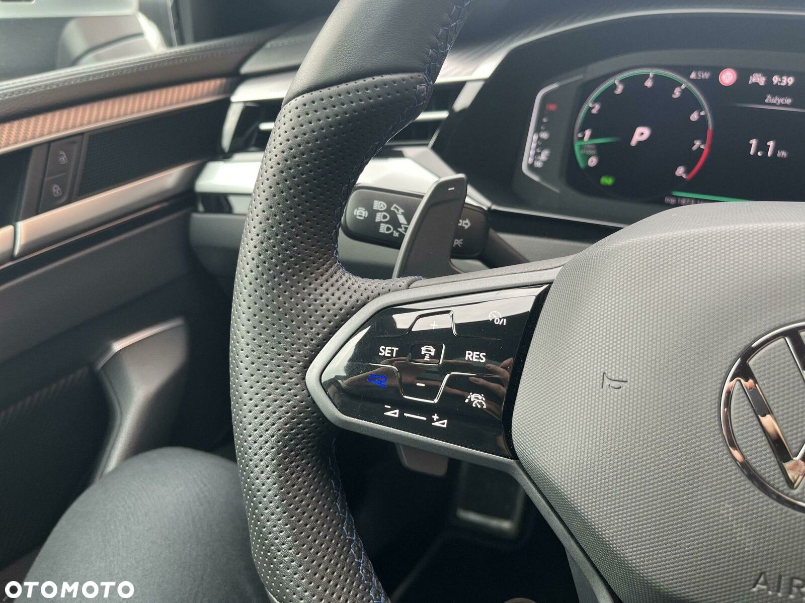 Volkswagen Arteon 2.0 TSI 4Motion R DSG - 17