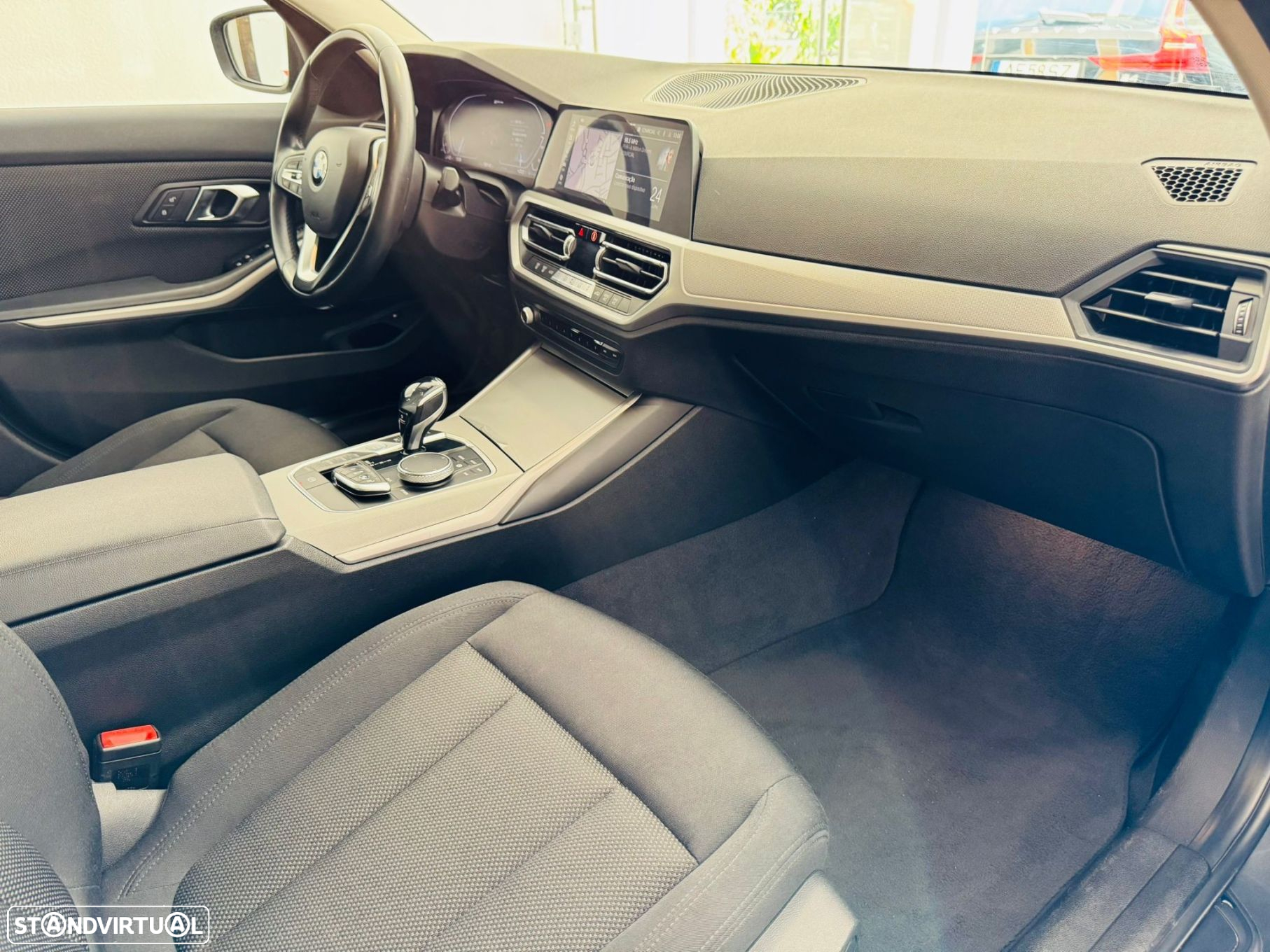 BMW 330 e iPerformance Line Sport - 19