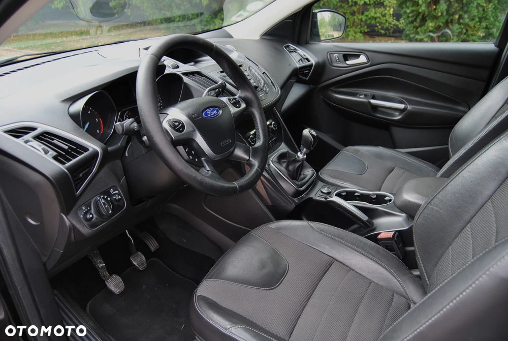 Ford Kuga 2.0 TDCi 4x2 Titanium - 5