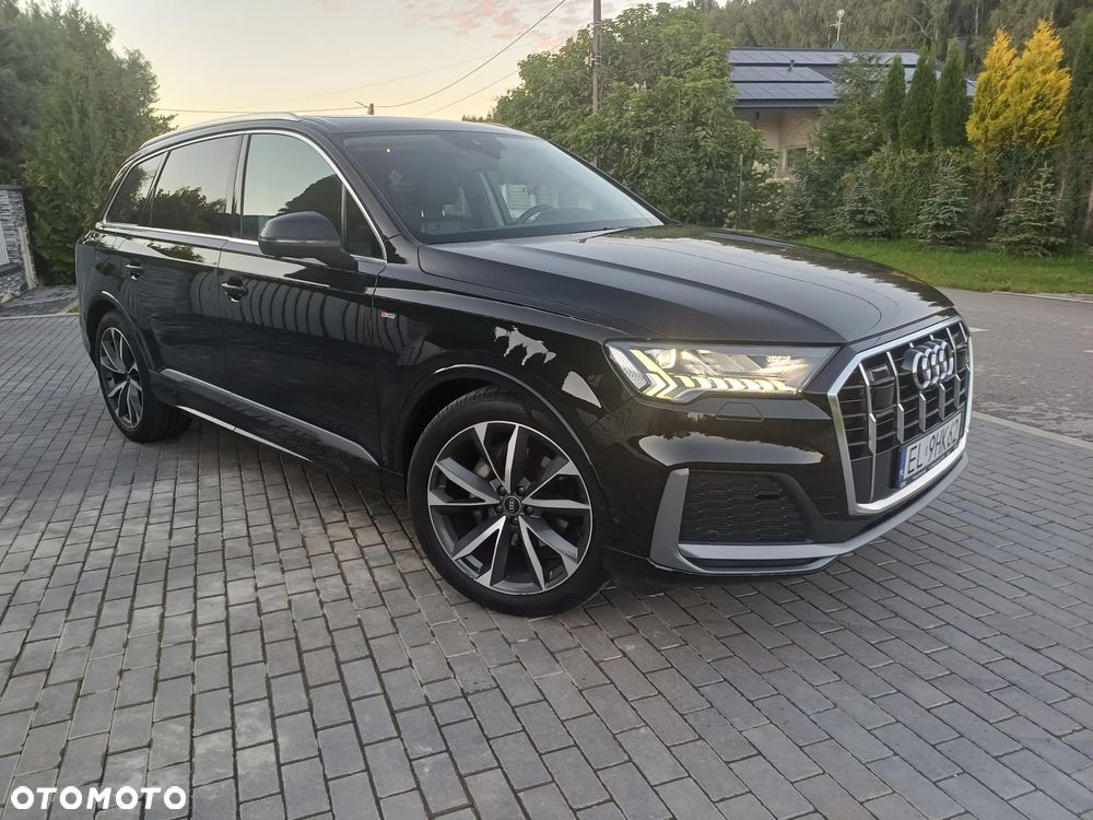 Audi Q7 - 1