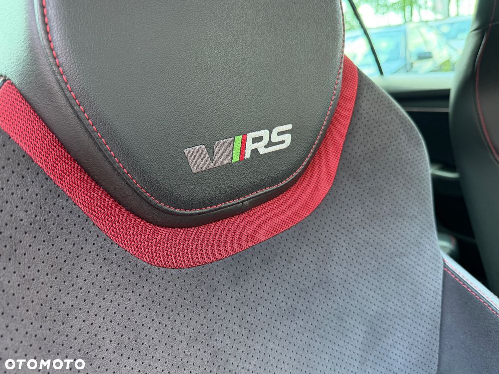 Skoda Octavia 2.0 TDI DSG RS - 24