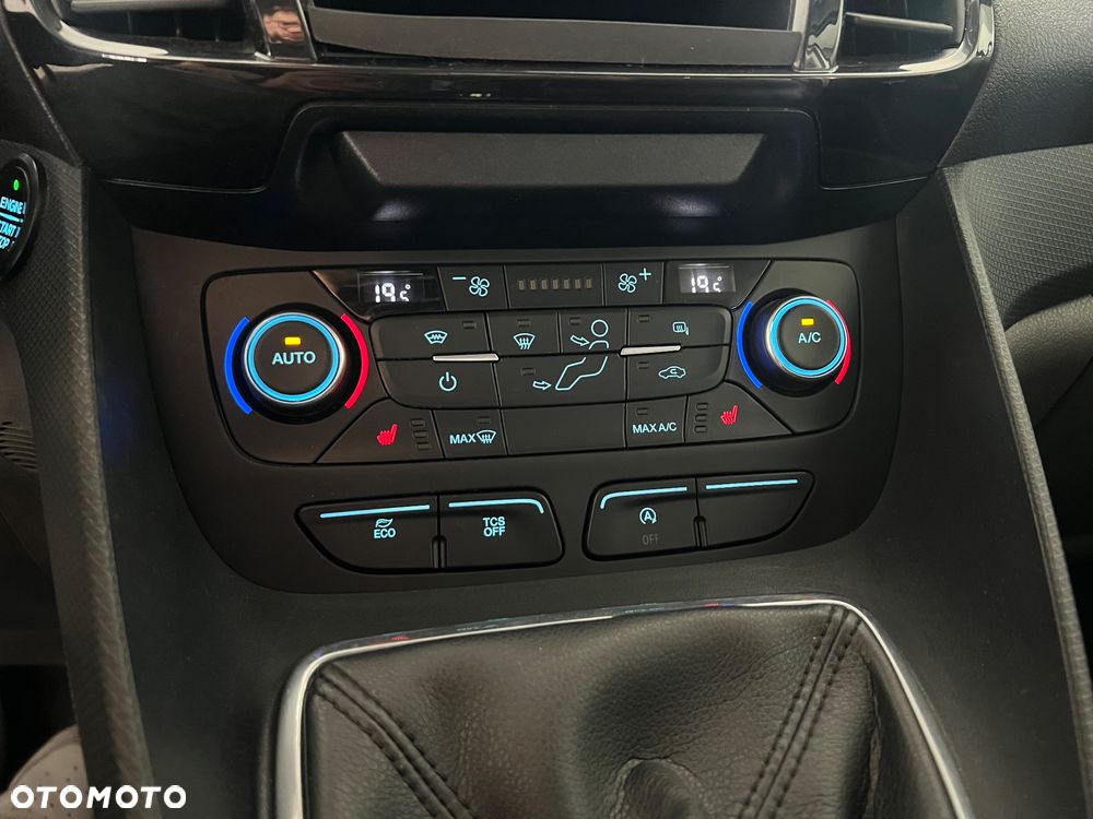 Ford Transit Connect - 31