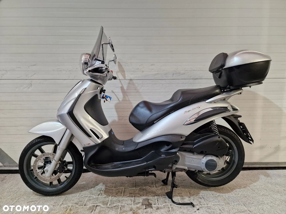 Piaggio Beverly - 1