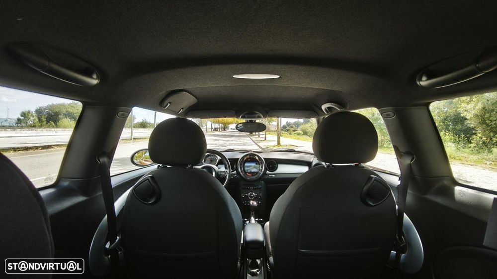 MINI 3 Portas John Cooper Works 153g - 23