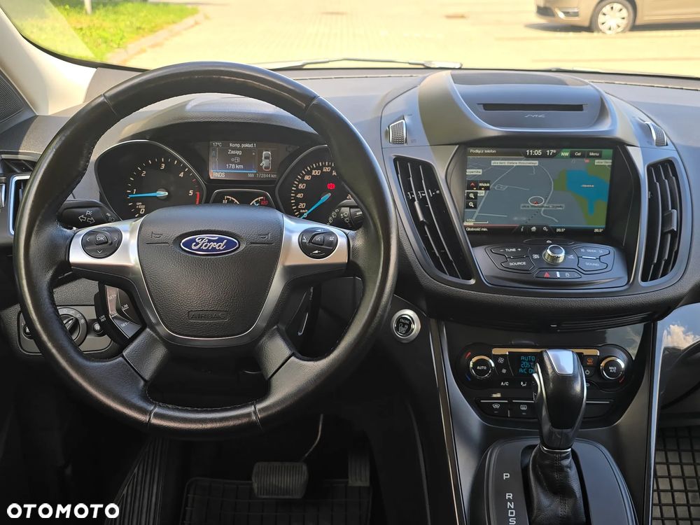 Ford Kuga 2.0 TDCi 4x4 Titanium - 17