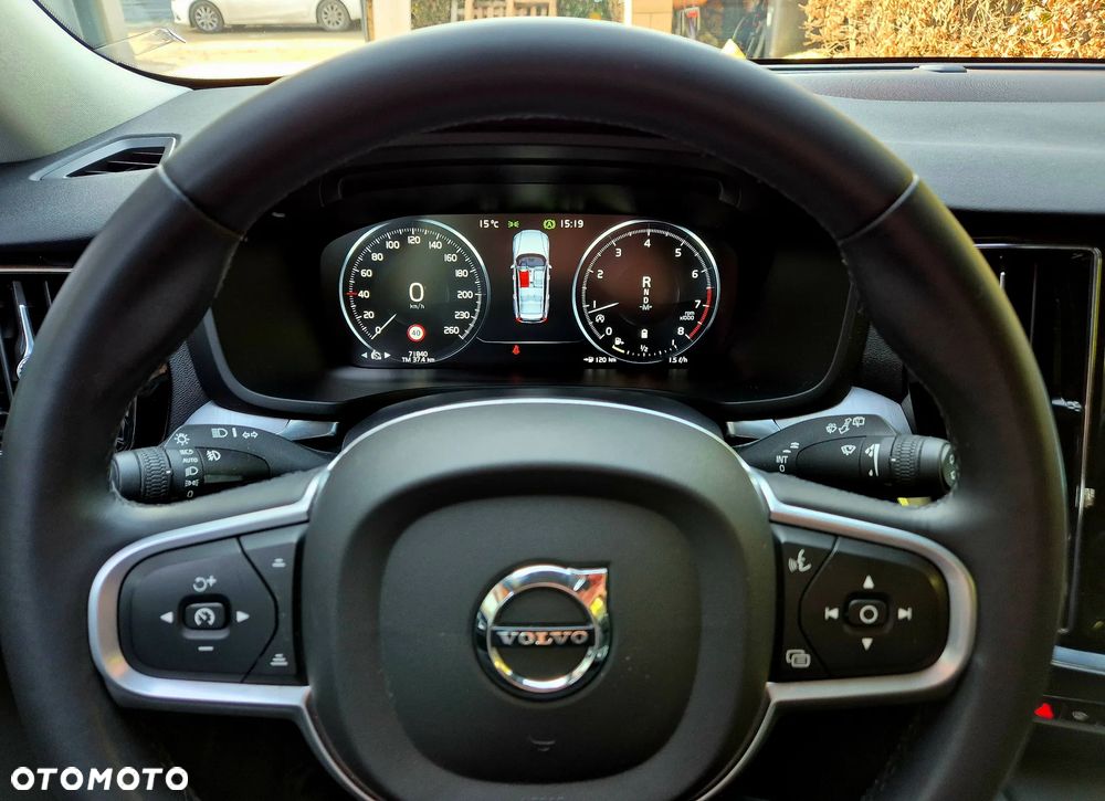 Volvo V60 B3 B Momentum - 7