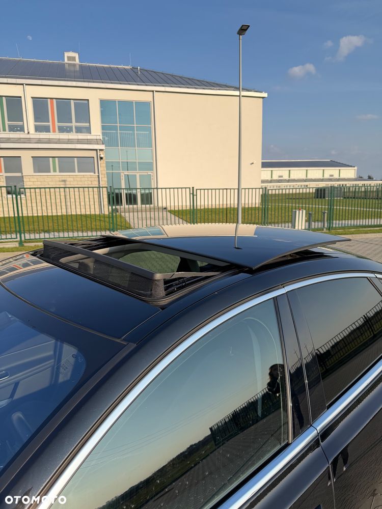 Jaguar XF 35t Prestige - 8