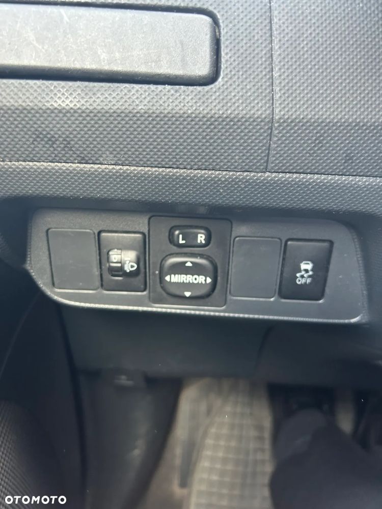 Toyota Auris 1.6 VVT-i Sol - 10