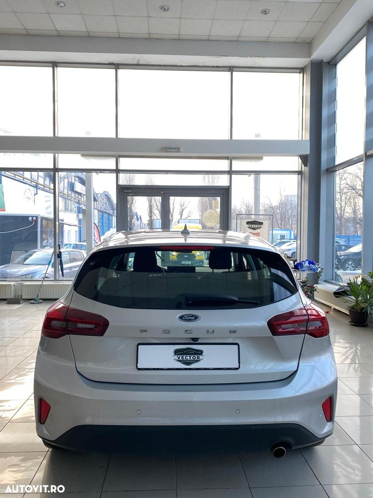 Ford Focus 1.5 EcoBlue Start-Stopp-System TITANIUM - 4