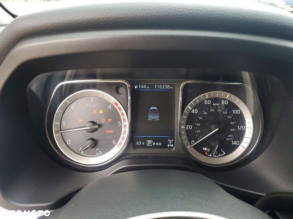 Nissan Titan - 10