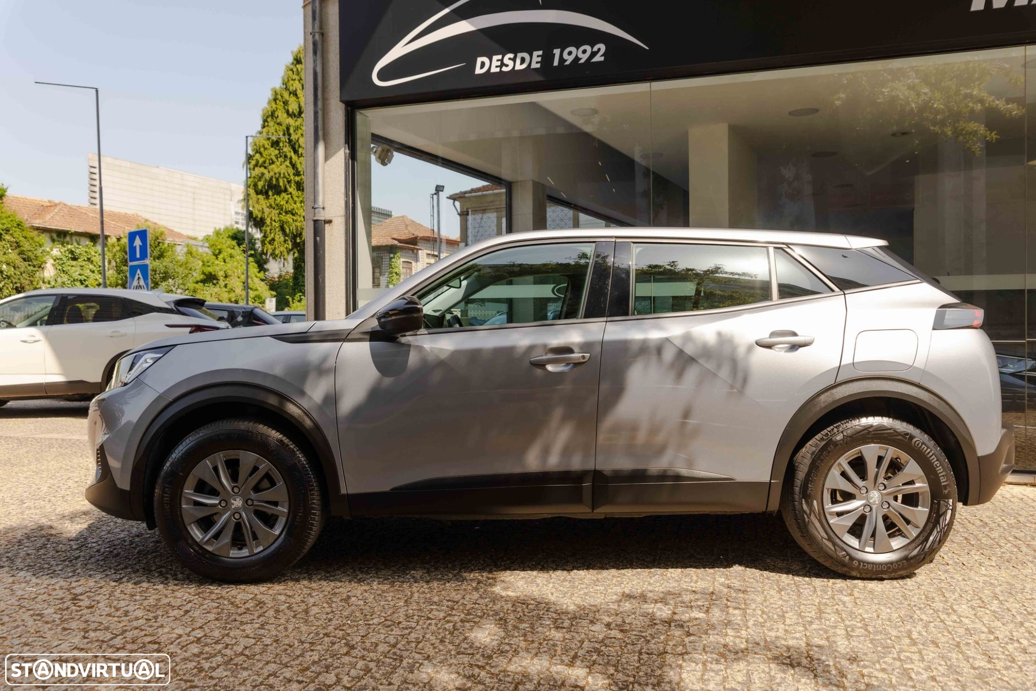 Peugeot 2008 1.2 PureTech Active Pack - 2