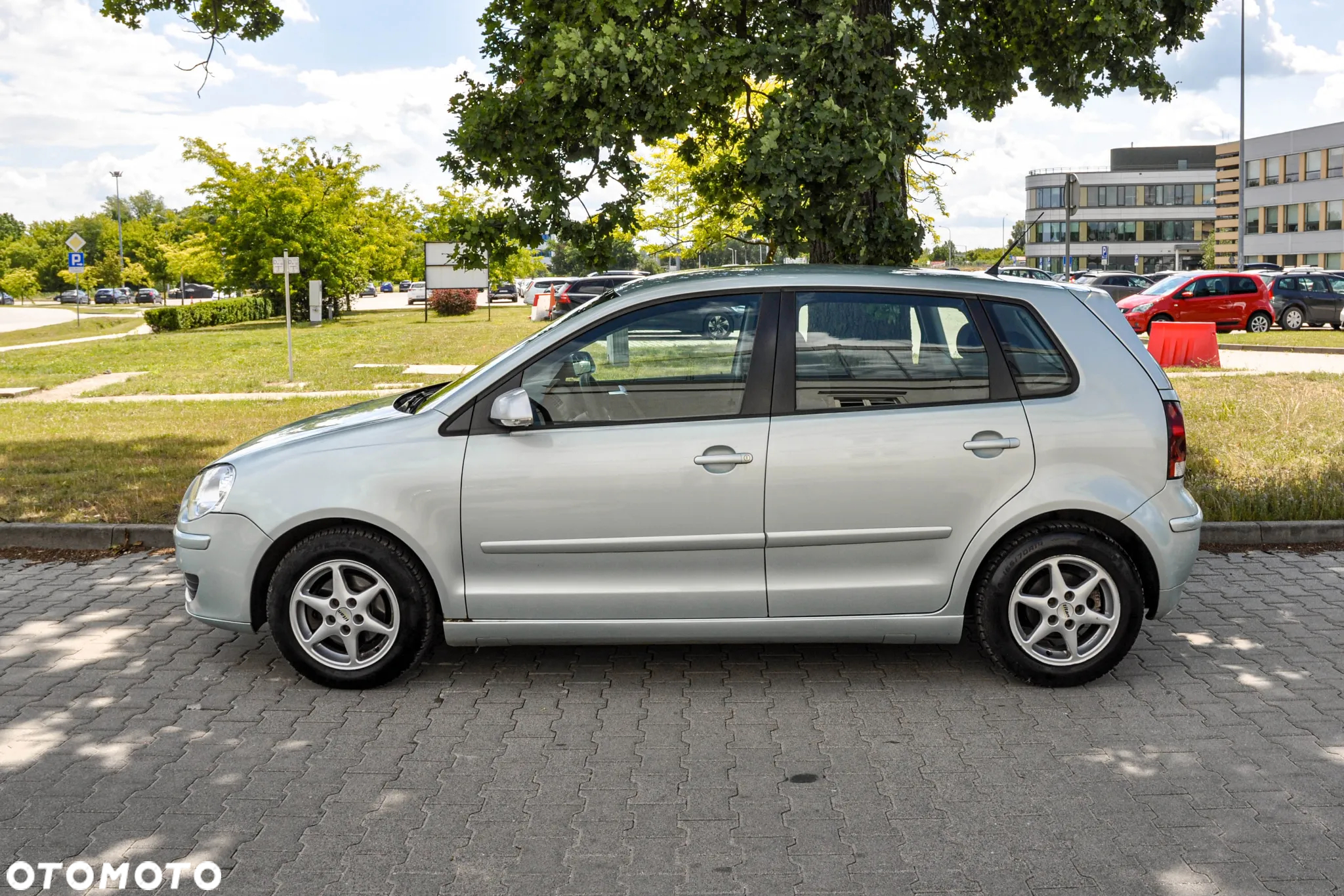 Volkswagen Polo - 2