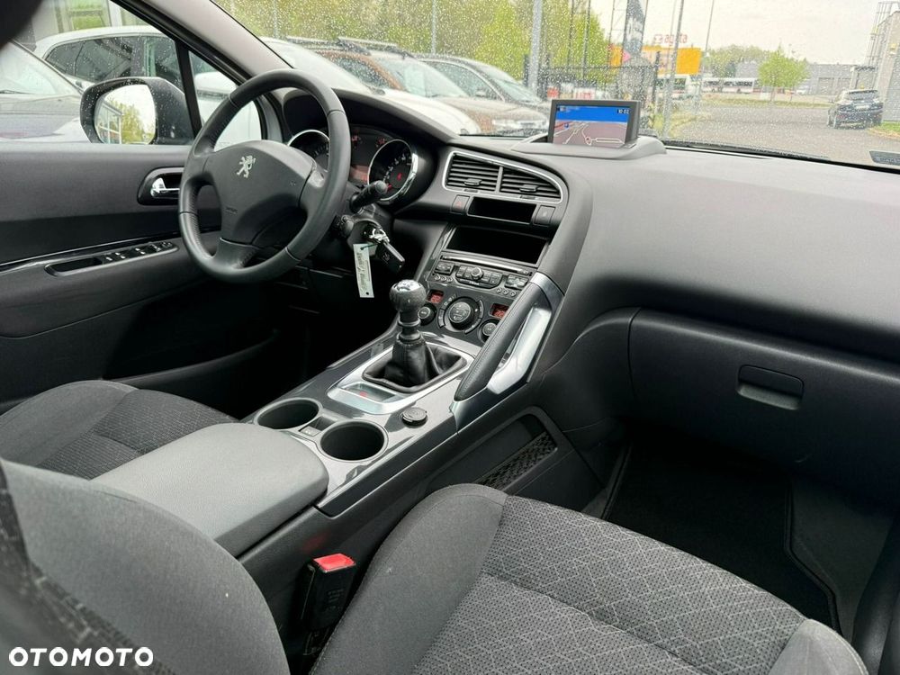 Peugeot 3008 - 21