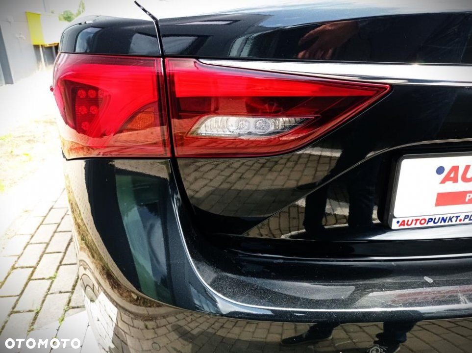 Toyota Avensis - 7