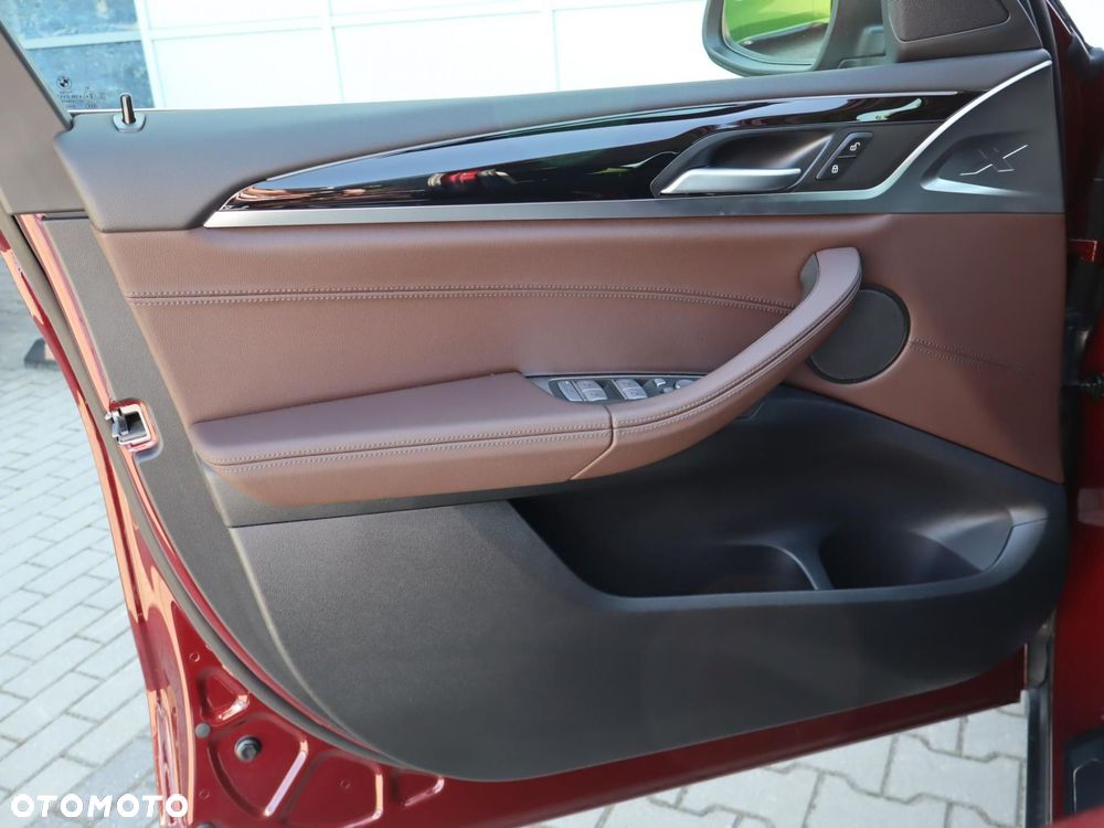 BMW X4 - 16