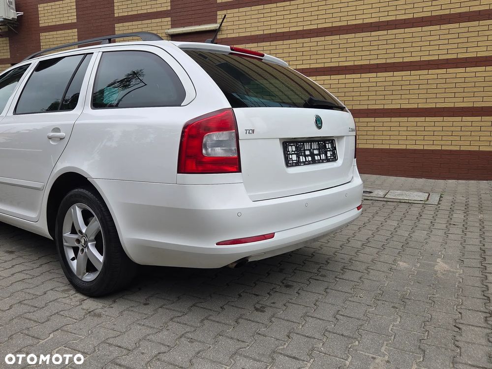 Skoda Octavia 2.0 TDI DPF Sport Edition - 13