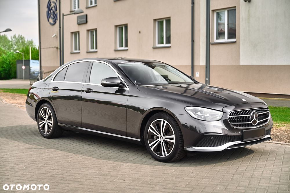 Mercedes-Benz Klasa E 220 d 9G-TRONIC - 13