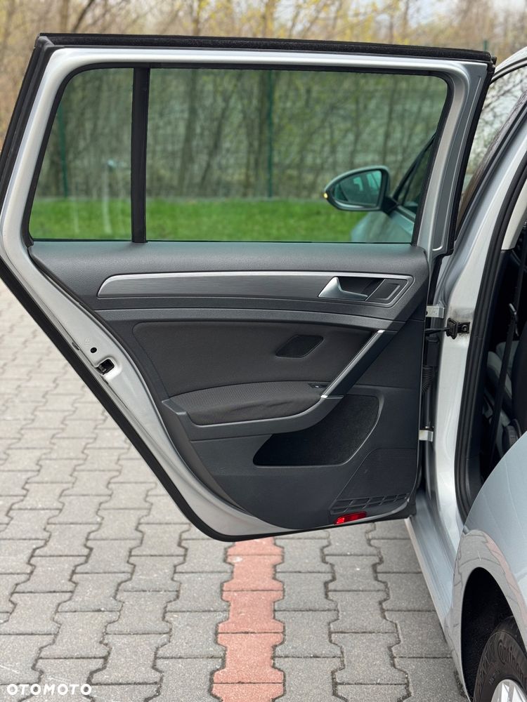 Volkswagen Golf 2.0 TDI SCR DSG Highline - 19