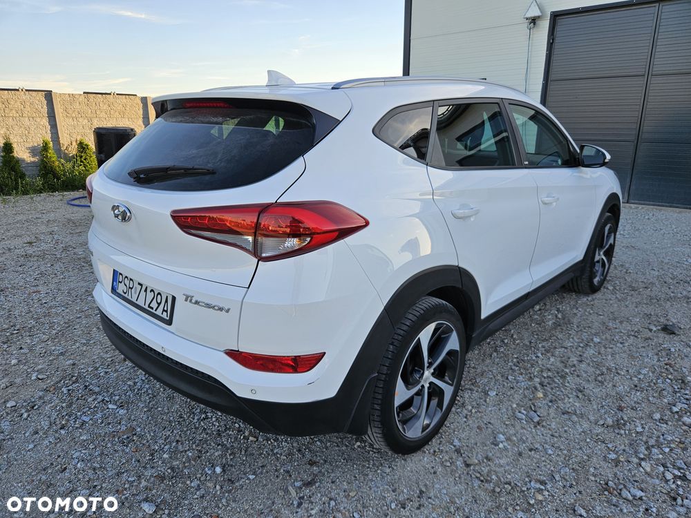 Hyundai Tucson 1.6 GDI BlueDrive GO 2WD - 17