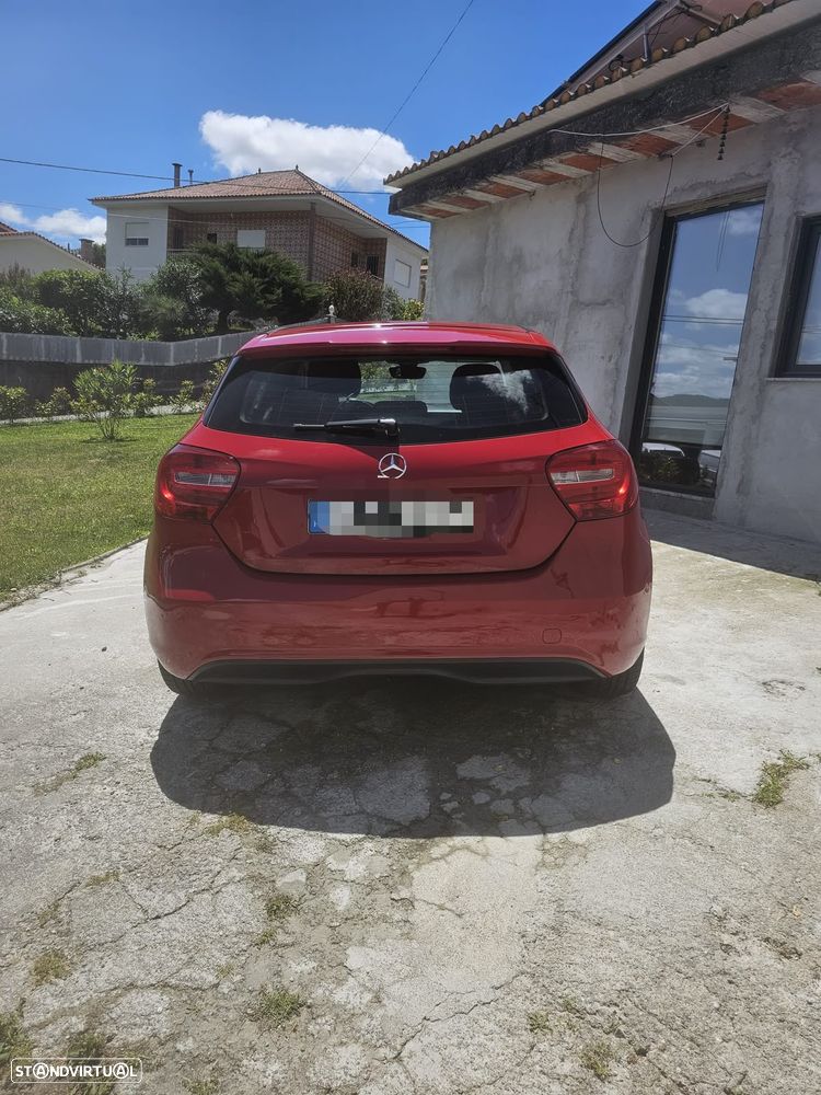 Mercedes-Benz A 180 CDI BE AMG Line - 3