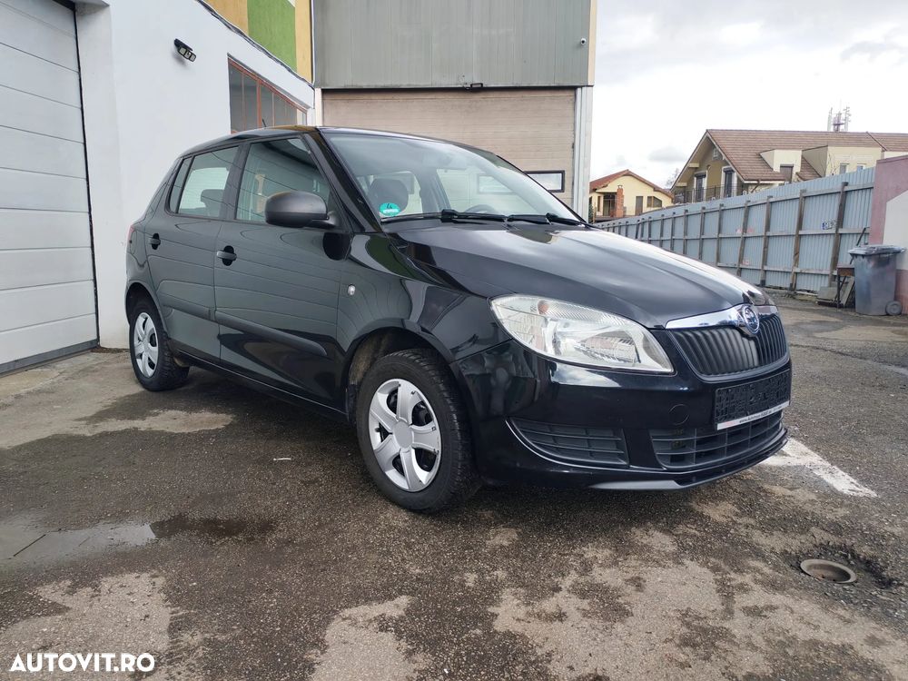 Skoda Fabia 1.2 HTP Active Green tec - 2