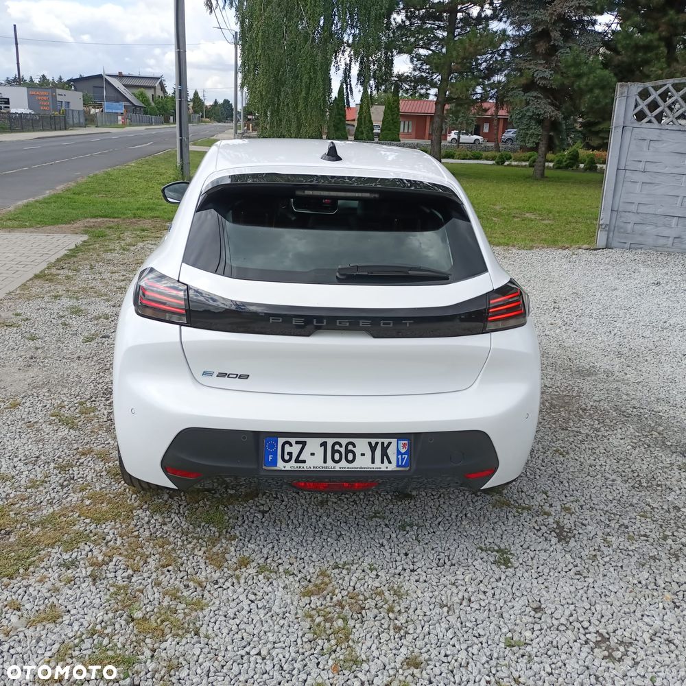 Peugeot 208 Elektromotor 136 Allure - 15