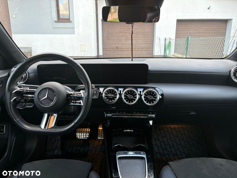 Mercedes-Benz Klasa A 200 4-Matic AMG Line 8G-DCT - 7