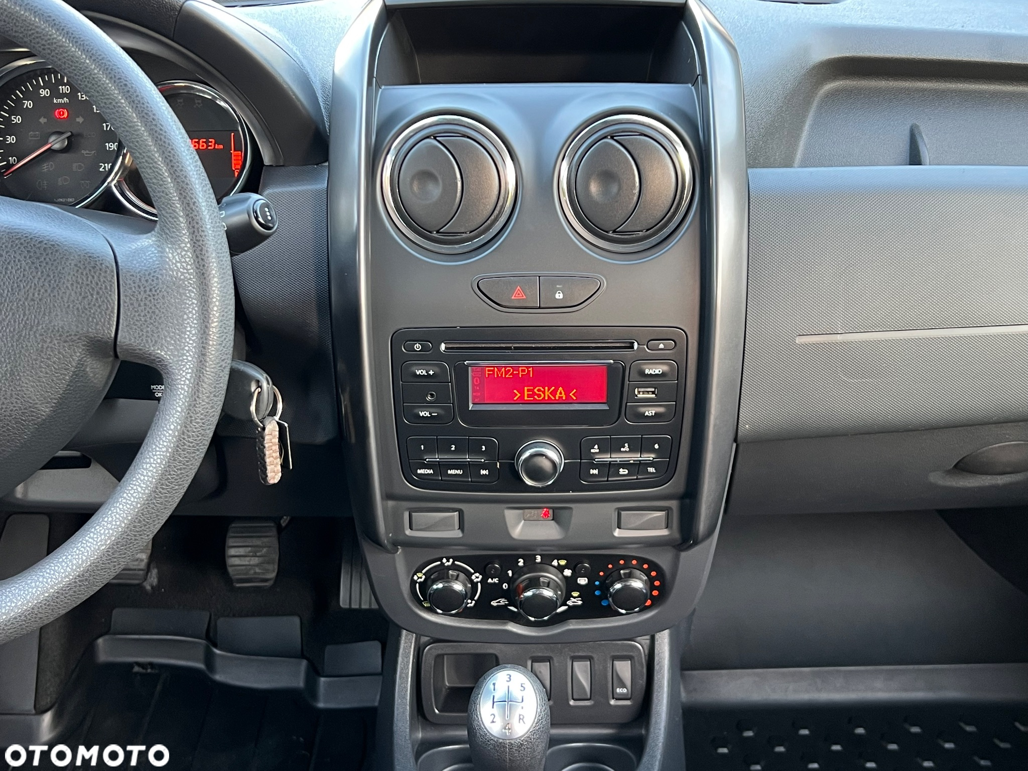 Dacia Duster 1.6 SCe Ambiance S&S - 29
