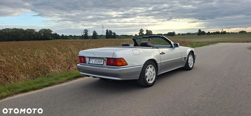 Mercedes-Benz SL - 32