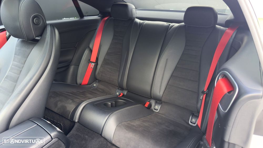 Mercedes-Benz E 220 d 9G-TRONIC AMG Line - 30