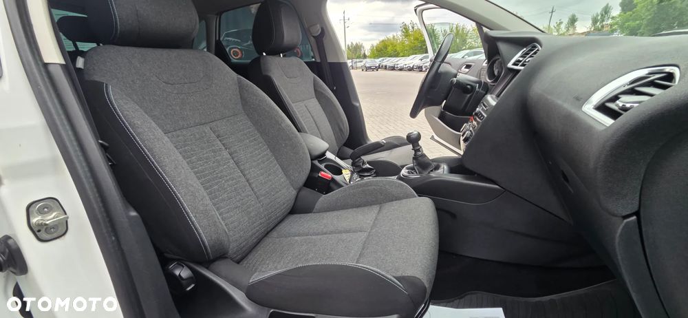 Citroën C4 PureTech e-THP 130 Exclusive - 39