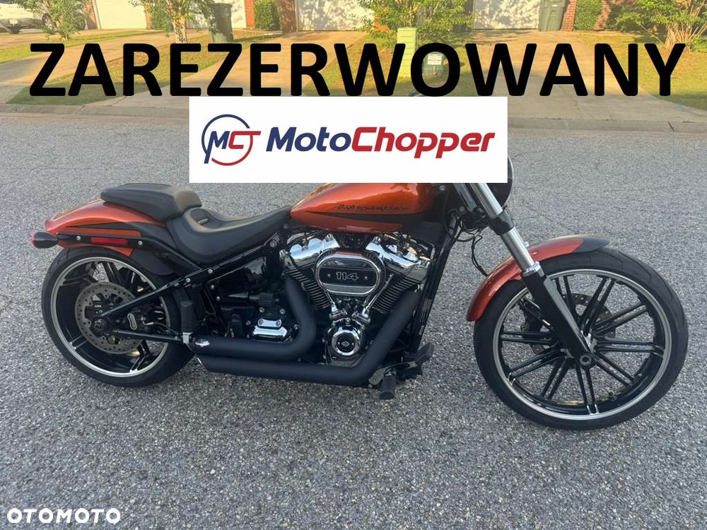 Harley-Davidson Softail Breakout - 1