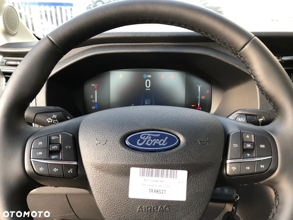 Ford Transit podwozie z kabiną - 11