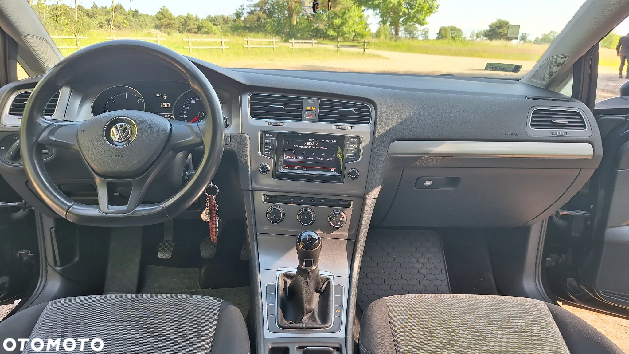 Volkswagen Golf VI 1.6 TDI Comfortline - 19