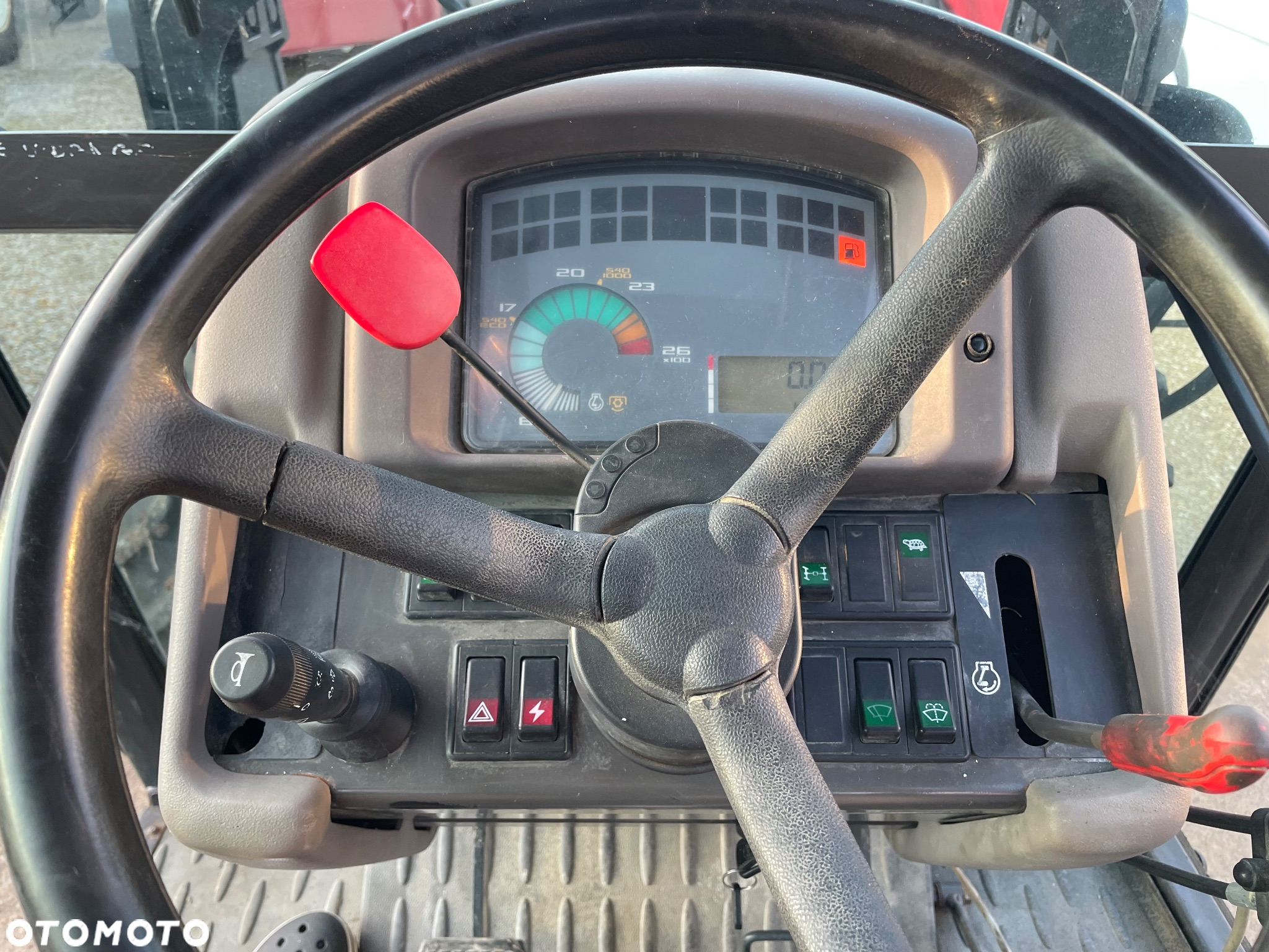 Renault ERGOS 100  TUR ŁYŻKA DZIELONA  2 x WOW - 24