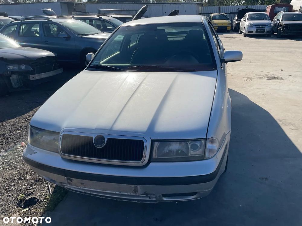 SKODA Octavia NA CZĘŚCI Kolor: L97A - 6
