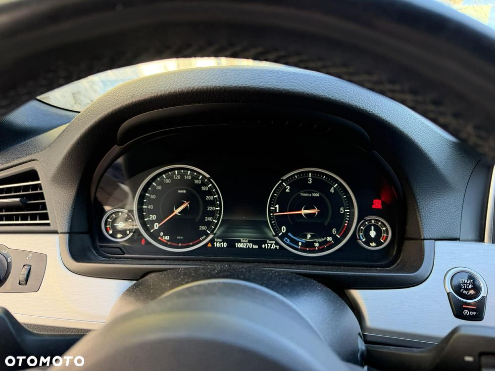 BMW Seria 5 520d xDrive - 7