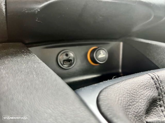 Citroën C4 1.2 PureTech Feel - 34