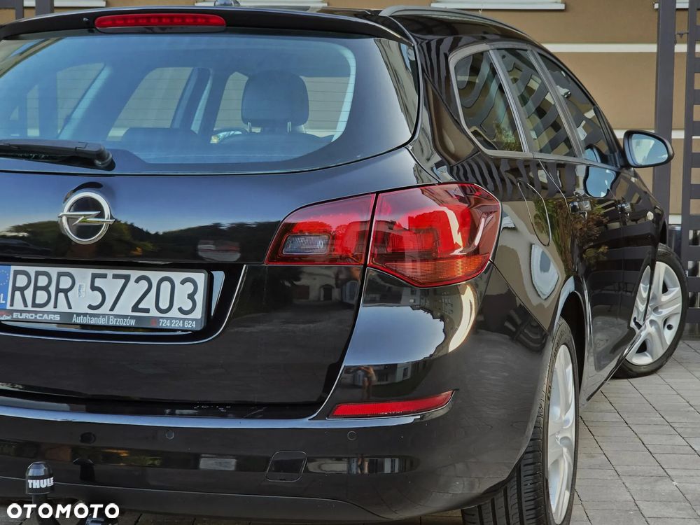 Opel Astra 1.4 T Cosmo - 28