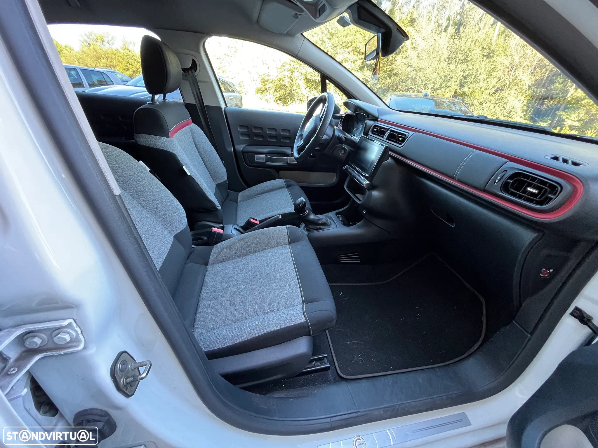 Citroën C3 1.2 PureTech C-Series - 11