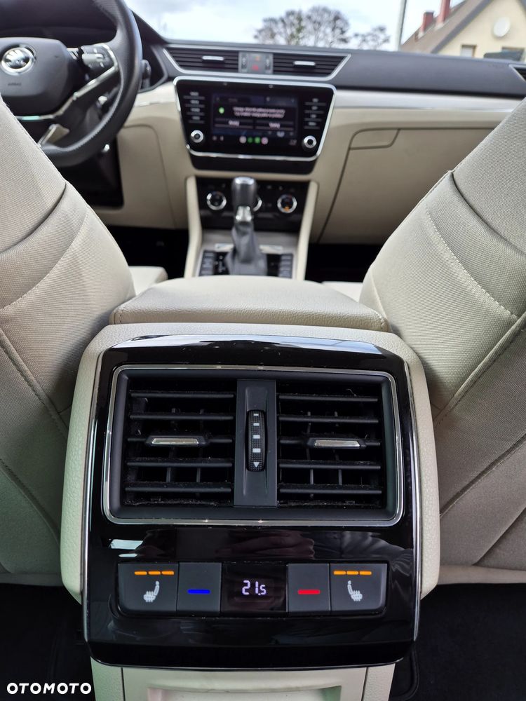 Skoda Superb 2.0 TSI Style DSG - 12