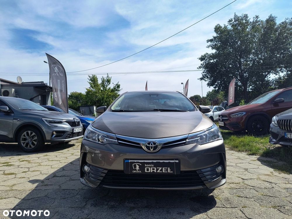 Toyota Corolla - 2