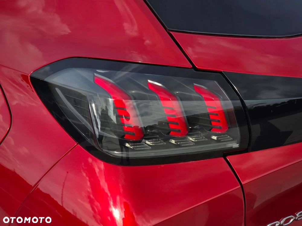 Peugeot 208 - 36