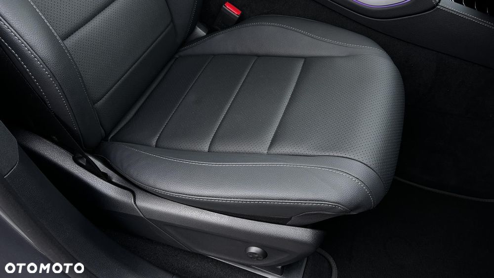 Mercedes-Benz GLE - 27