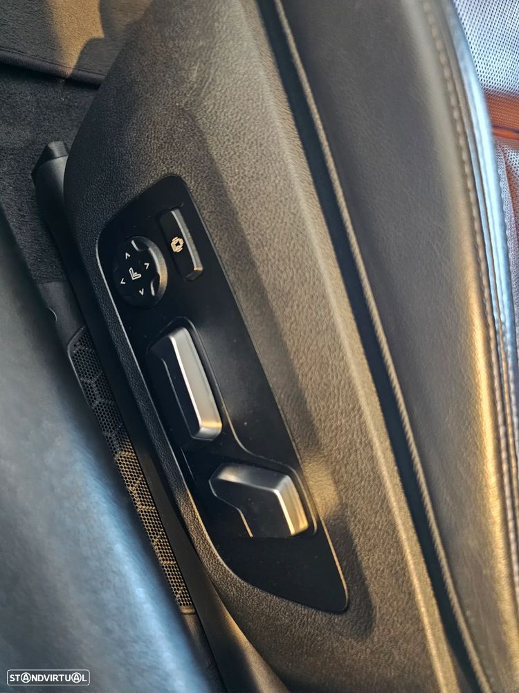 BMW M850i xDrive - 26