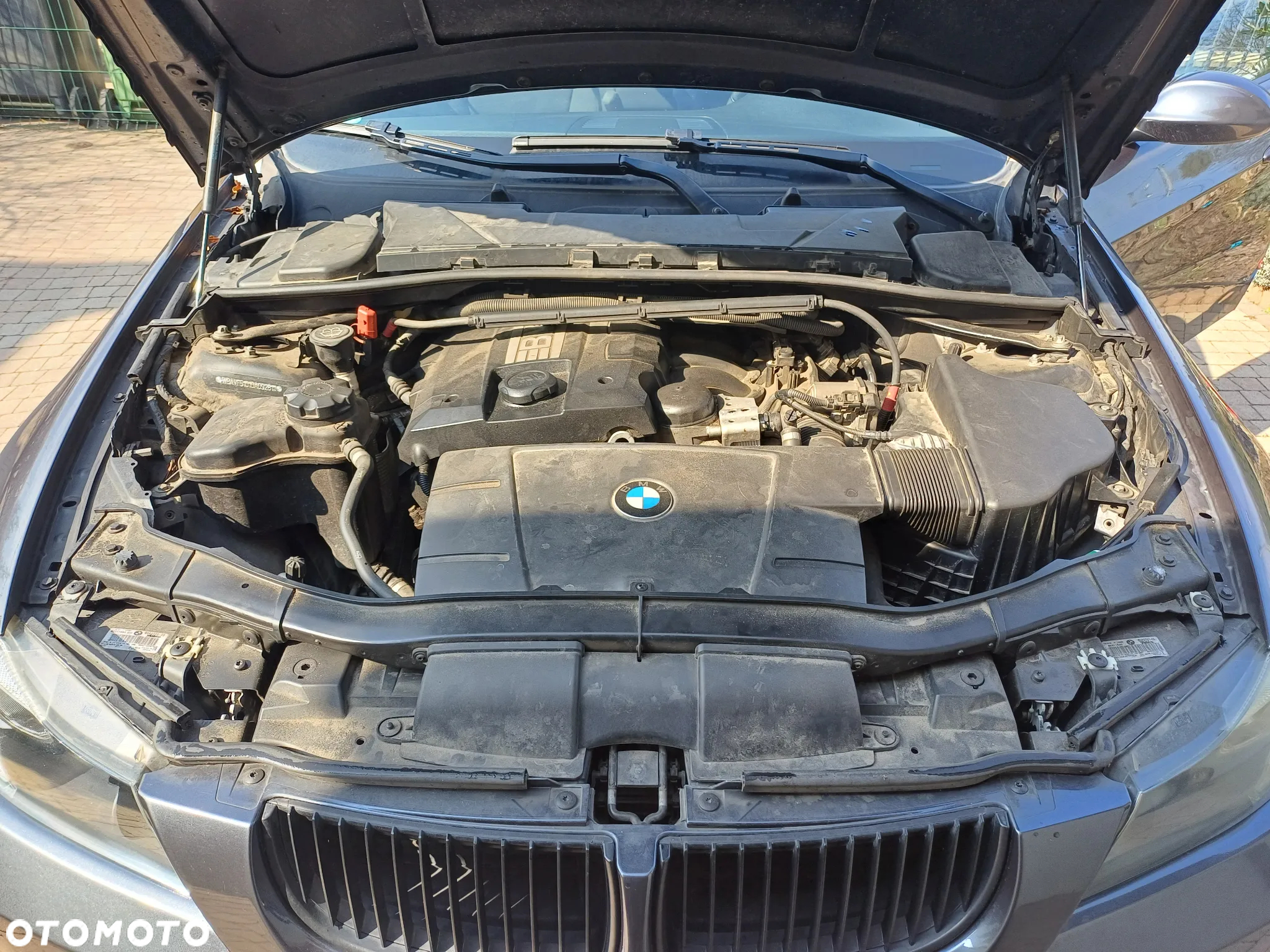 BMW Seria 3 318i - 2