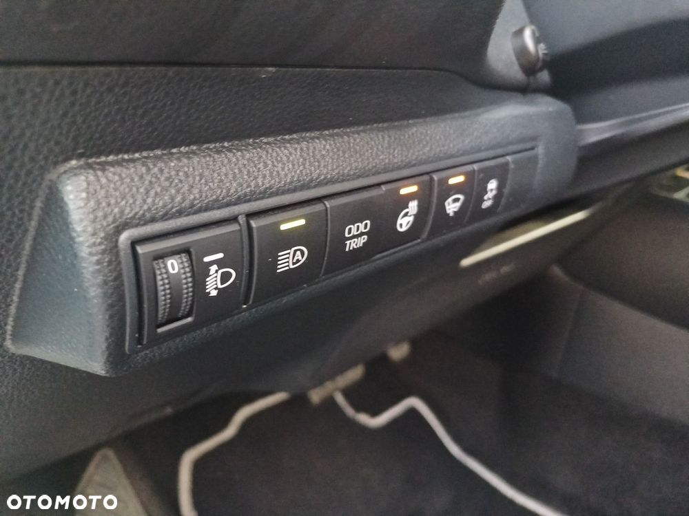 Toyota Corolla 1.8 Hybrid Comfort - 24